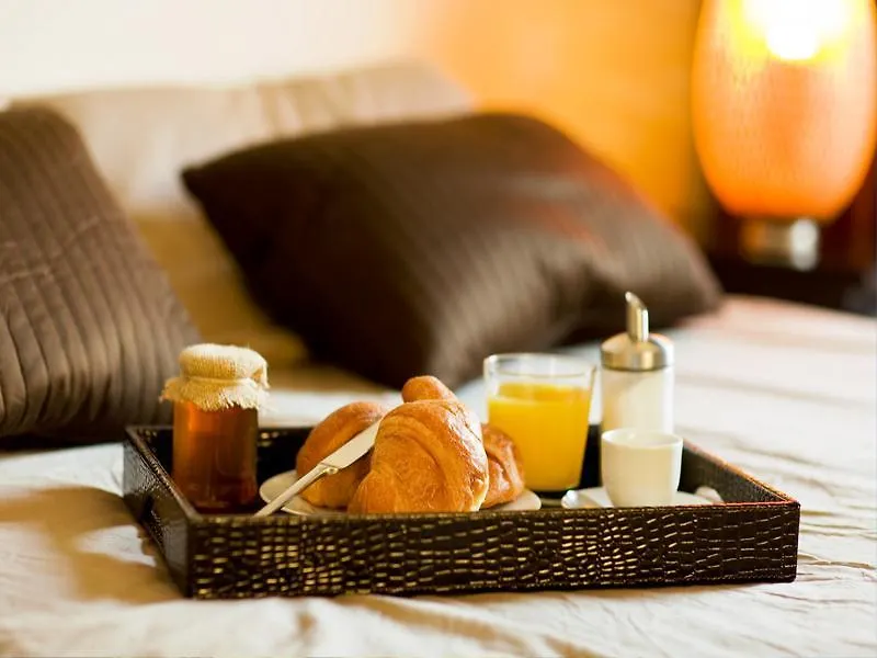 אבו דאבי Swiss Hotel Corniche