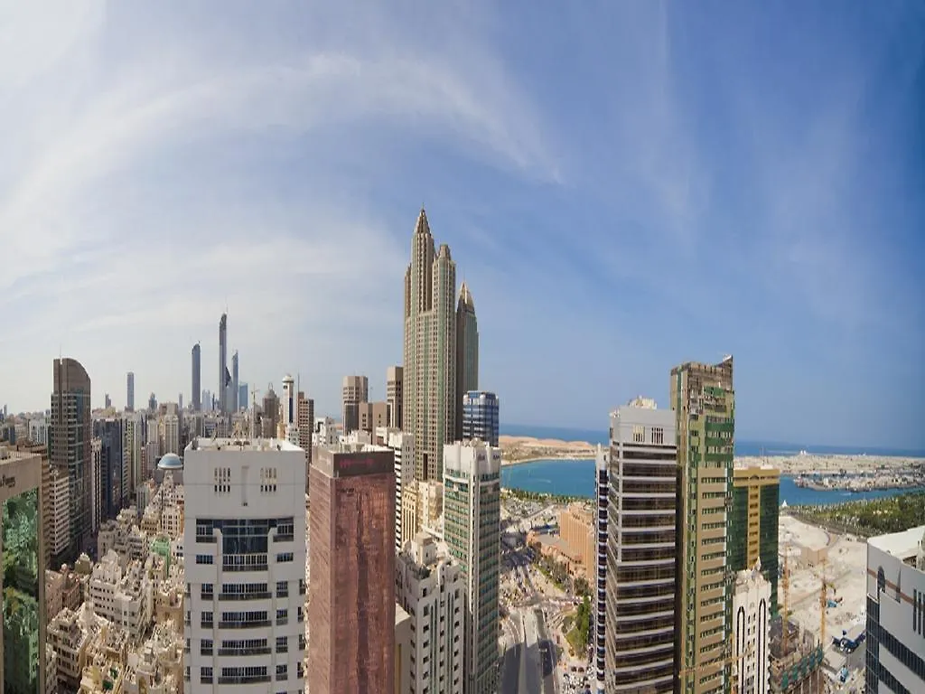 אבו דאבי Swiss Hotel Corniche