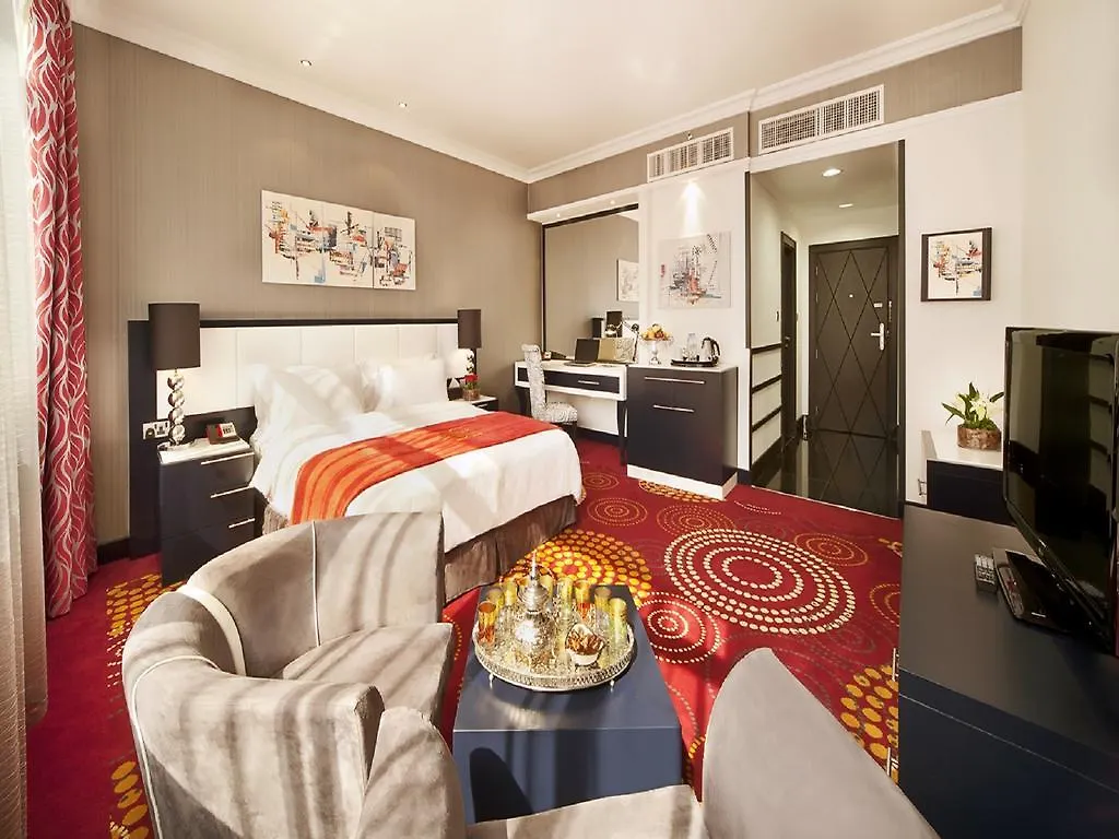 אבו דאבי Swiss Hotel Corniche