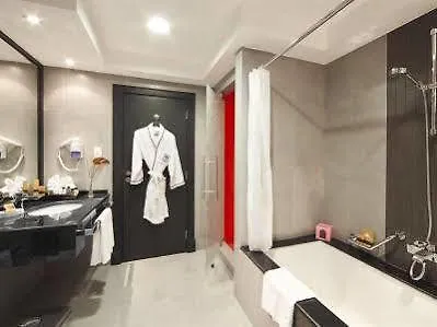 אבו דאבי Swiss Hotel Corniche  אבו דאבי